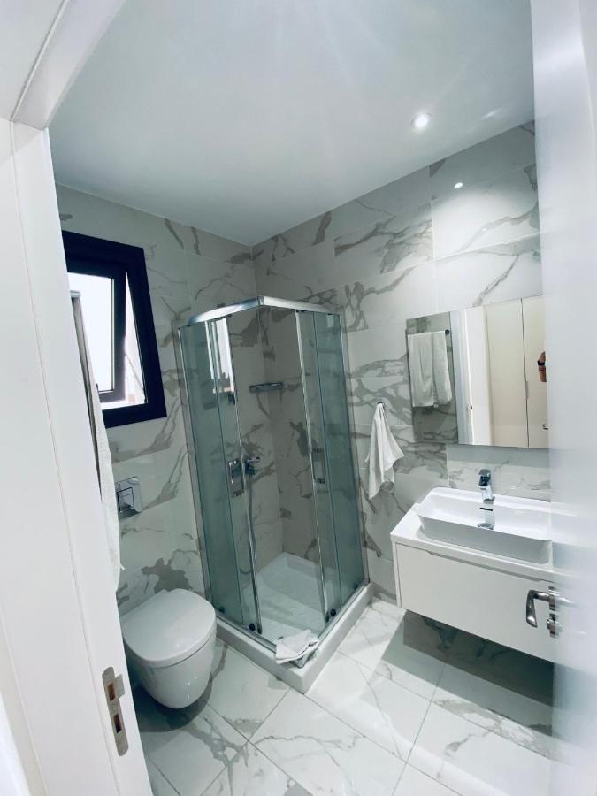 Victoria Suites Paphos ภายนอก รูปภาพ